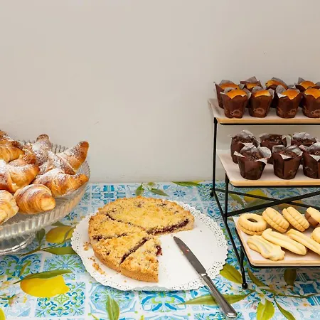 帕拉蒂姆马里酒店 3*