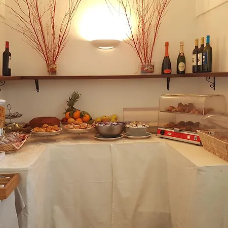 Palatium Mari Szálloda 3*