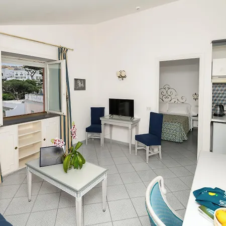 Hotel Palatium Mari 3*