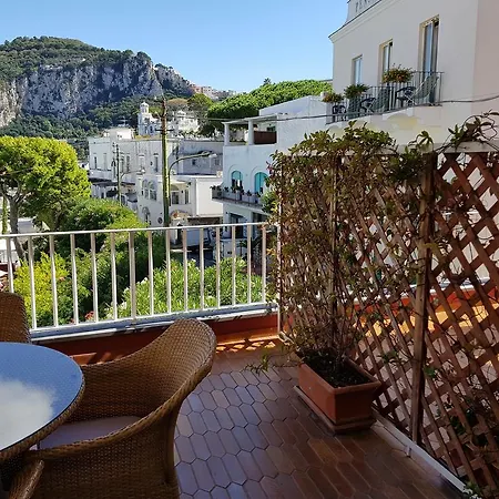 Palatium Mari Ξενοδοχείο 3*