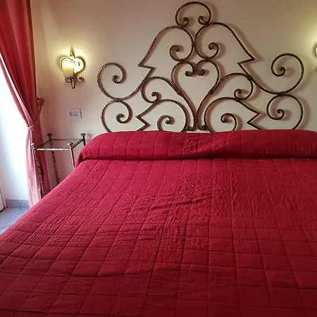 Palatium Mari Hotel 3*