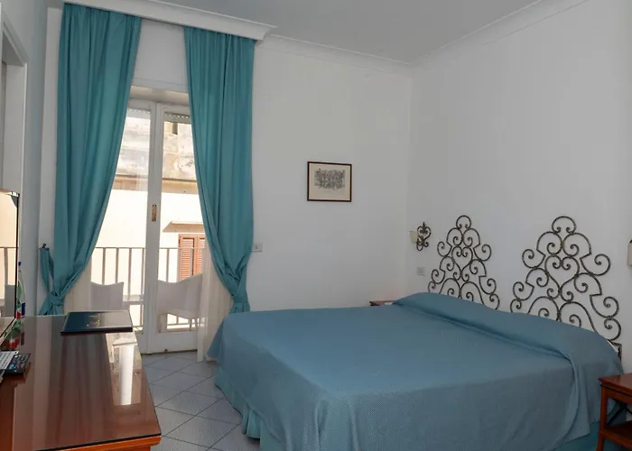 Palatium Mari Otel Capri