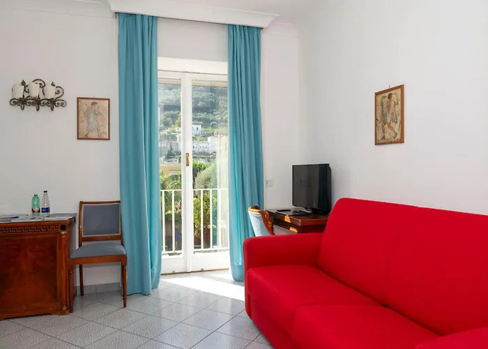 Palatium Mari Otel 3*