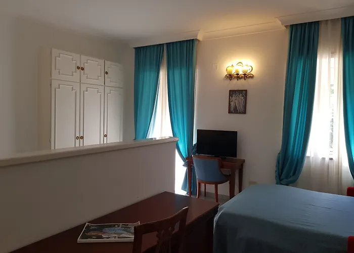 Palatium Mari Otel Capri