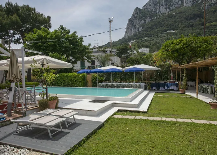 Hotel Palatium Mari 3*