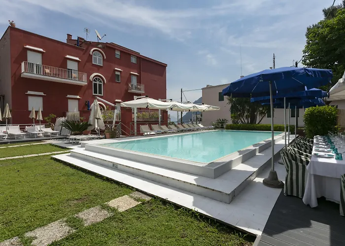 Otel Palatium Mari 3*