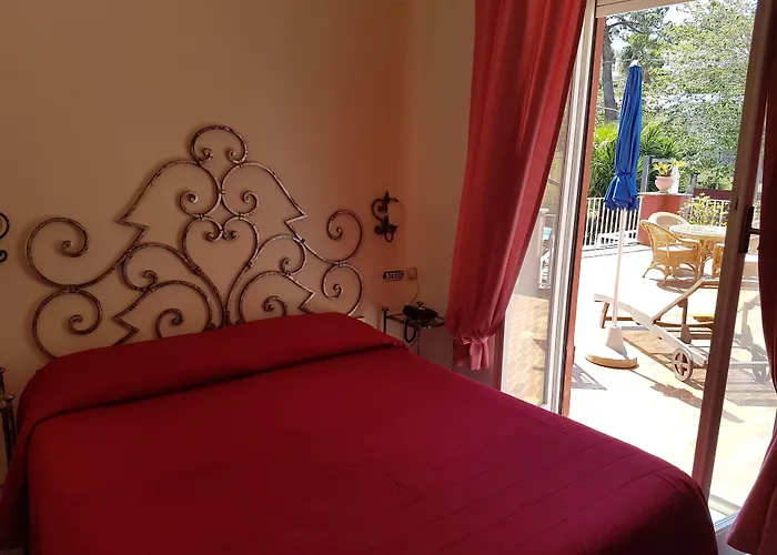 Palatium Mari Hotel 3*