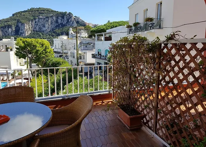 Palatium Mari Hotel 3*